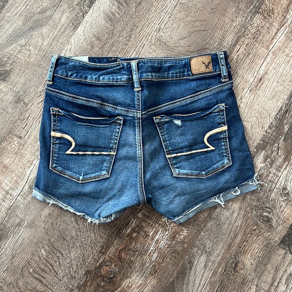 American Eagle Hi-Rise Shorties - Picture 2 of 4
